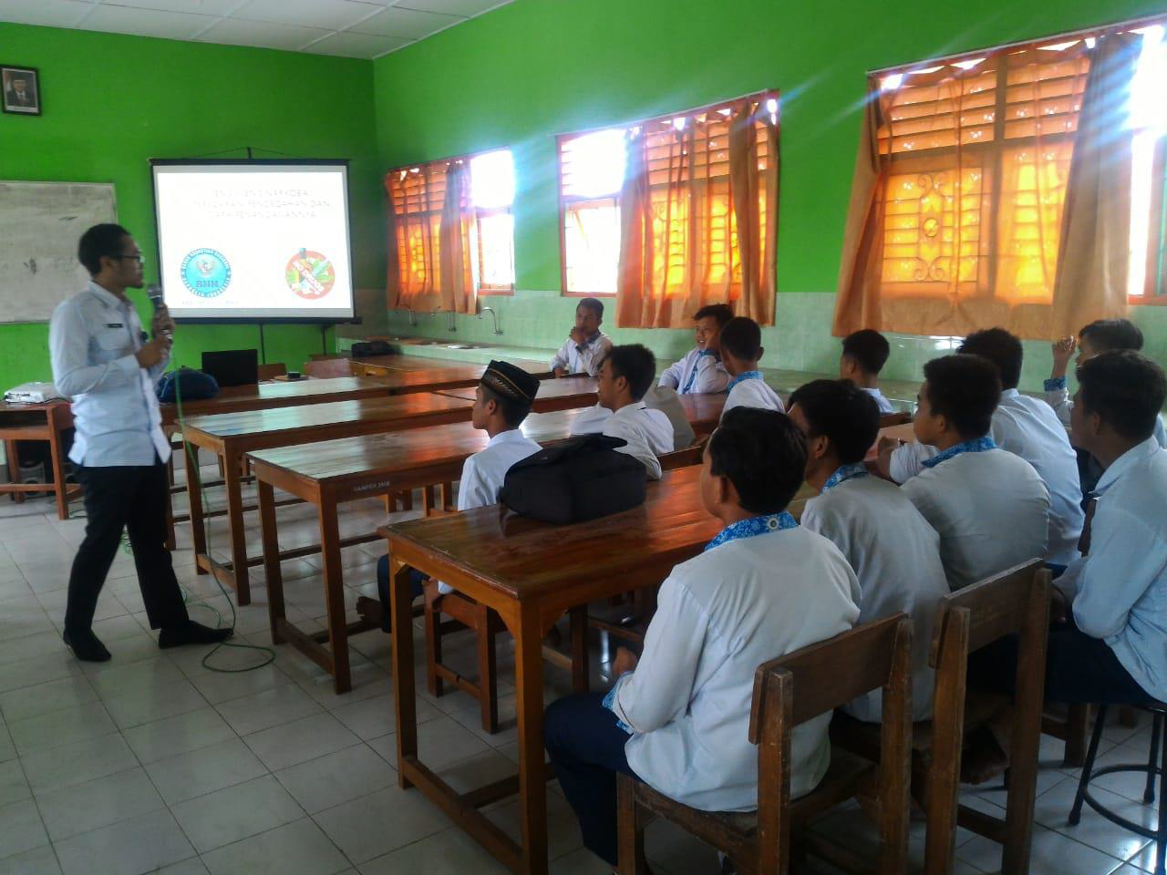 Sosialisasi P4GN di SMP Muhammadiyah 1 Tempel Sosialisasi P4GN di SMP Muhammadiyah 1 Tempel