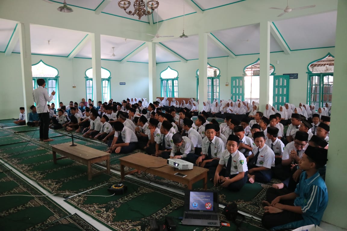 MTs N 4 Sleman Peduli Bahaya Narkoba