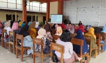 Pembinaan Keluarga Tangguh Narkoba di Kalurahan Wedomartani Pembinaan Keluarga Tangguh Narkoba di Kalurahan Wedomartani