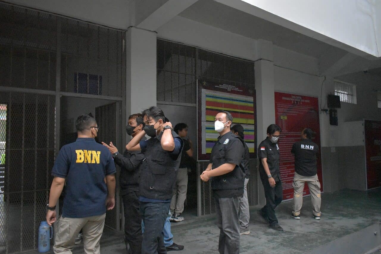 Razia Gabungan Di Lapas Narkotika Kelas IIA Yogyakarta
