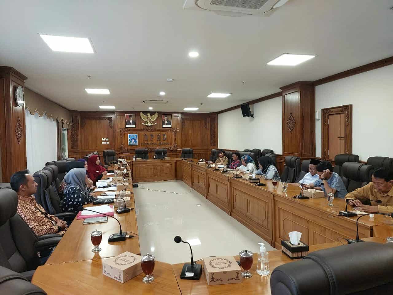 Pansus I DPRD Kabupaten Sleman Bahas Raperda P4GN Bersama BNNK Sleman Pansus I DPRD Kabupaten Sleman Bahas Raperda P4GN Bersama BNNK Sleman