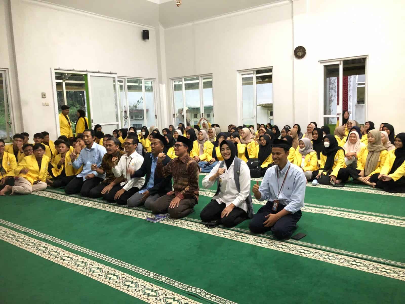 Kepala BNNK Sleman Hadiri Observasi Lapangan Mahasiswa Universitas Negeri Semarang di Pondok Pesantren Bidayatussalikin Sleman Kepala BNNK Sleman Hadiri Observasi Lapangan Mahasiswa Universitas Negeri Semarang di Pondok Pesantren Bidayatussalahin Sleman