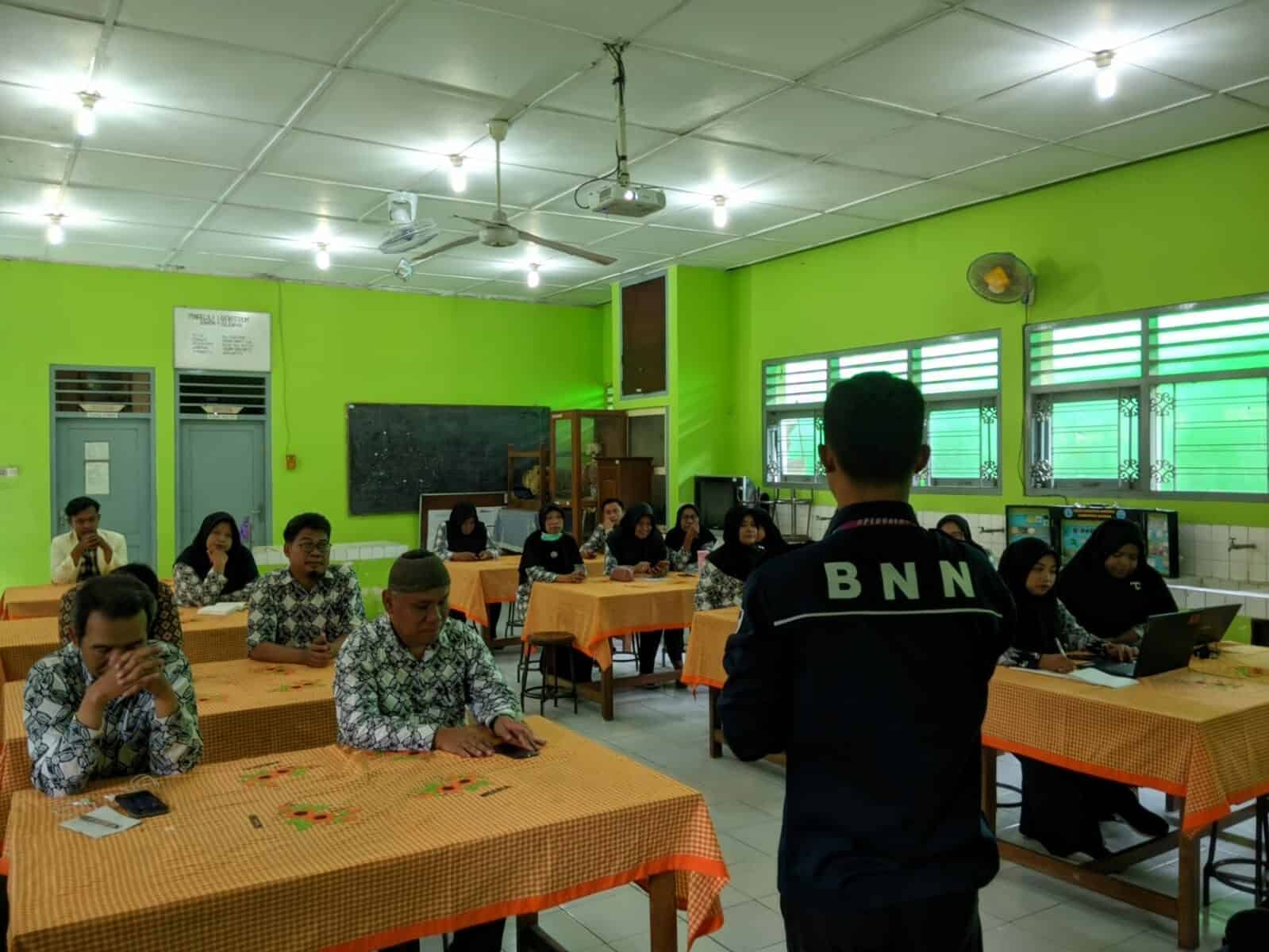 Workshop P4GN Bagi Guru SMPN 4 Sleman Workshop P4GN Bagi Guru SMPN 4 Sleman