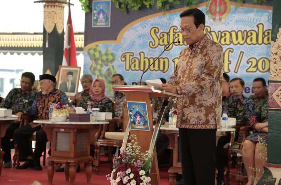 Kepala BNNK Sleman Hadiri Syawalan Bersama Gubernur DIY Serta Jajaran Pemerintah Kabupaten Sleman Kepala BNNK Sleman Hadiri Syawalan Bersama Gubernur DIY Serta Jajaran Pemerintah Kabupaten Sleman