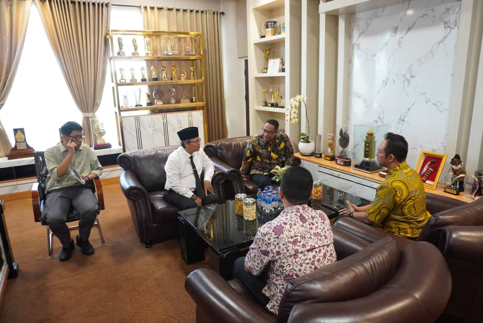 Perkuat Sinergi, Kepala BNNK Sleman Auidensi Dengan Pj Bupati Sleman Perkuat Sinergi, Kepala BNNK Sleman Auidensi Dengan Pj Bupati Sleman